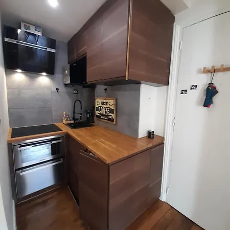 Grand 2 Piece Centre Metro Mairie Marche Apartment Clichy